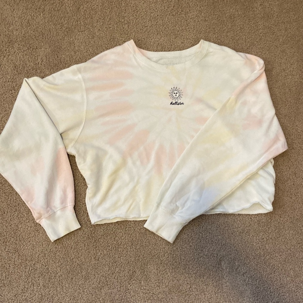 Tie dye crop top
Size: L